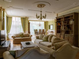 Decorating in Timeless Traditional Style